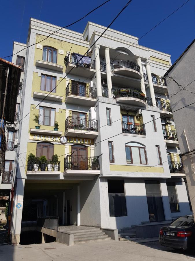 Central Star Kʼutʼaisi Exterior foto